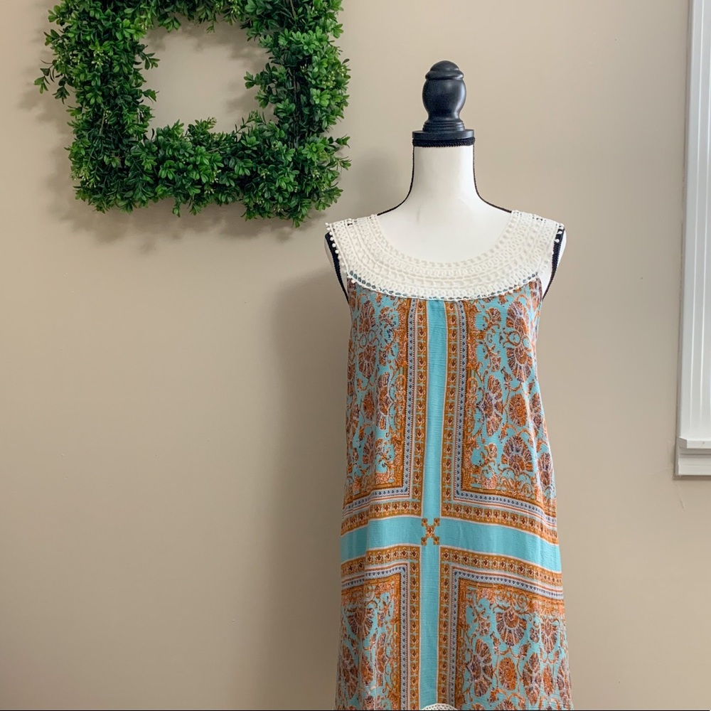 ENTRO dress size medium with crochet EUC - Picture 1 of 9